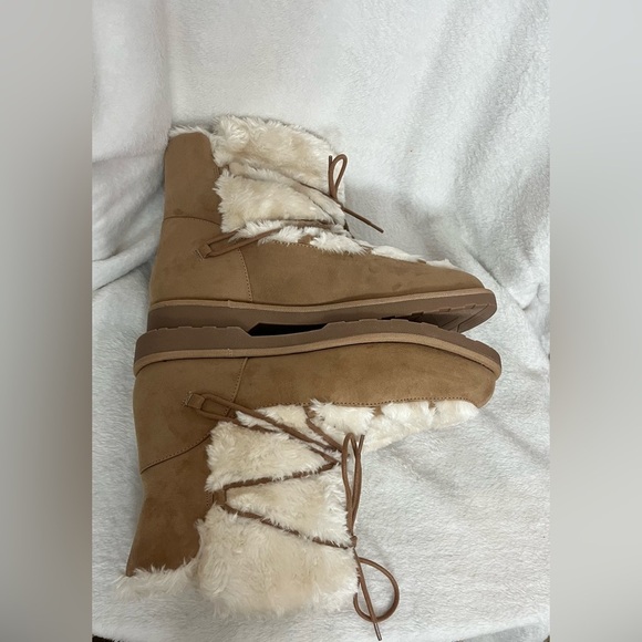NIB! Portland boot co. women’s size 11 suede/faux fur boot tan/natural winter - Picture 6 of 9